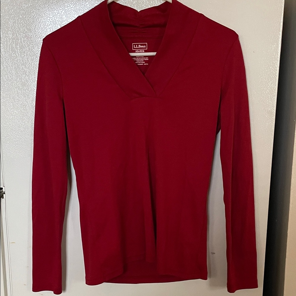 L.L. Bean Women's‎ XS Crimson Red Long Sleeve Tee